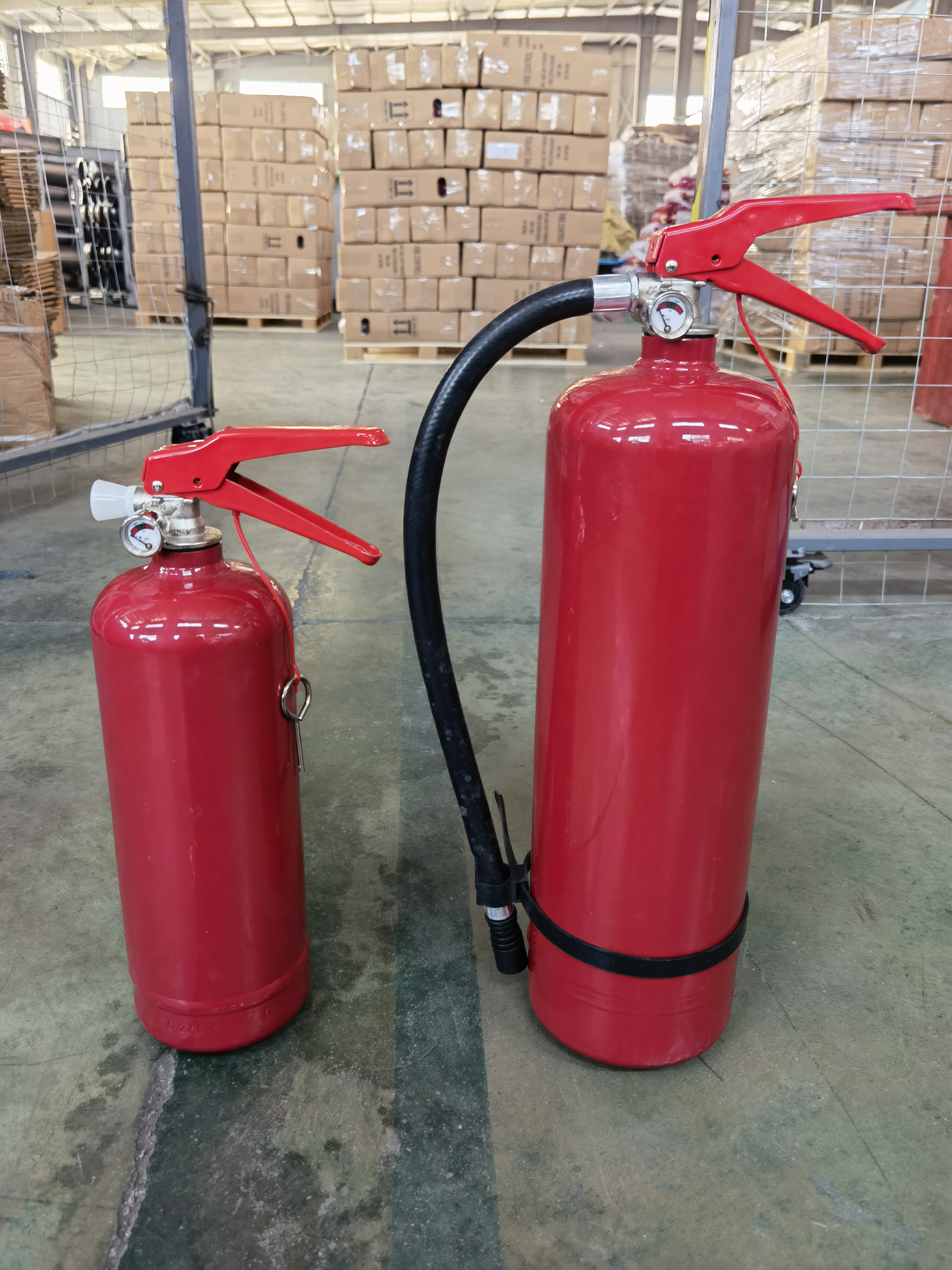 Alat Pemadam Api Serbuk Kering 6kg untuk Minyak Dengan Tolok Tekanan