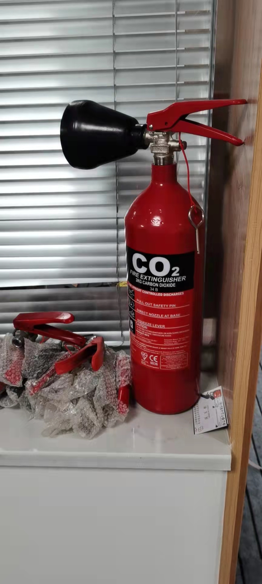 Alat Pemadam Api CO2