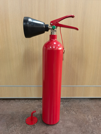 2kg bsi km en3 co2 pemadam api