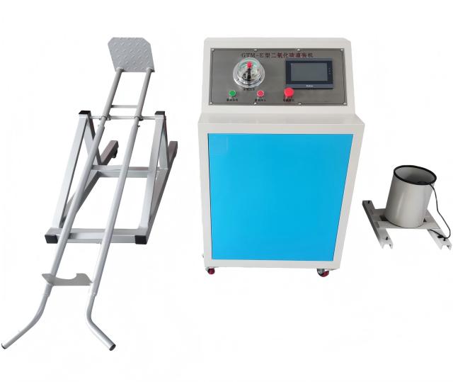 Mesin pengisian pemadam CO2